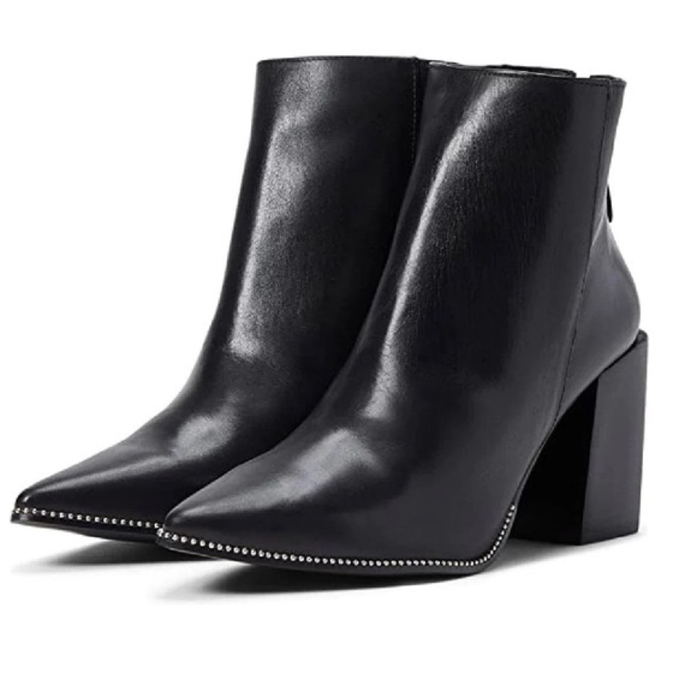 Steve Madden • Studded Leather Heeled Boots • 6.5M